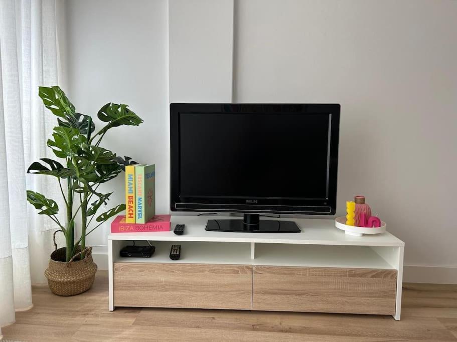 Estudio Camelia Marín Buitenkant foto